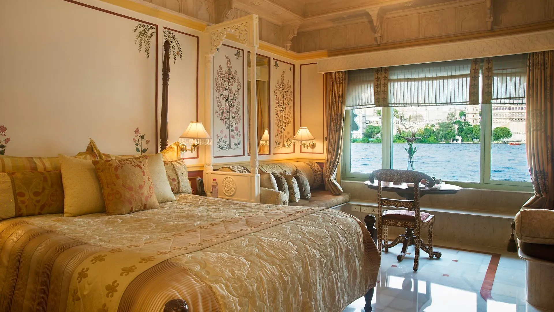 Taj Lake Palace Удайпур