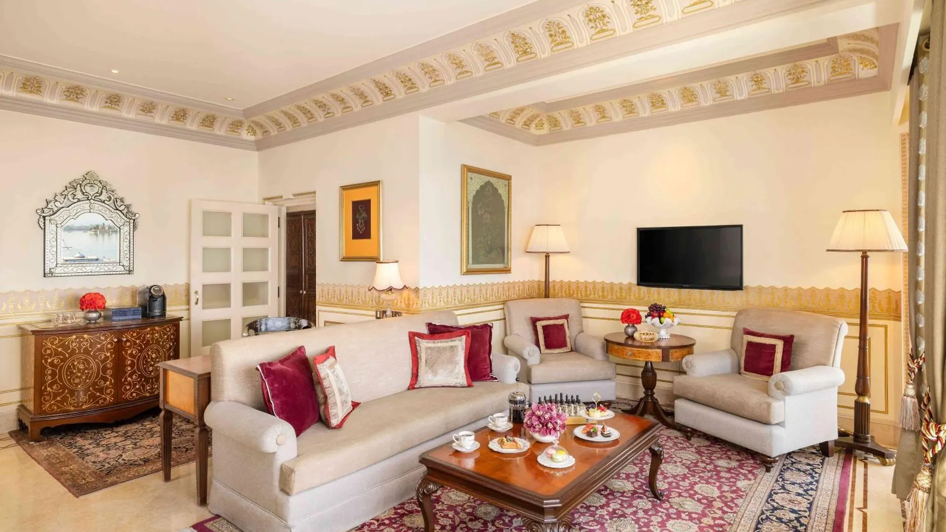 Taj Lake Palace Udaipur 5*,  Indien